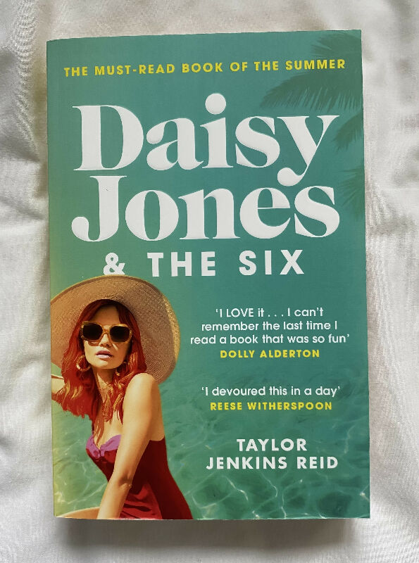 PL-Daisy Jones and the Six by Taylor Jenkins Reid