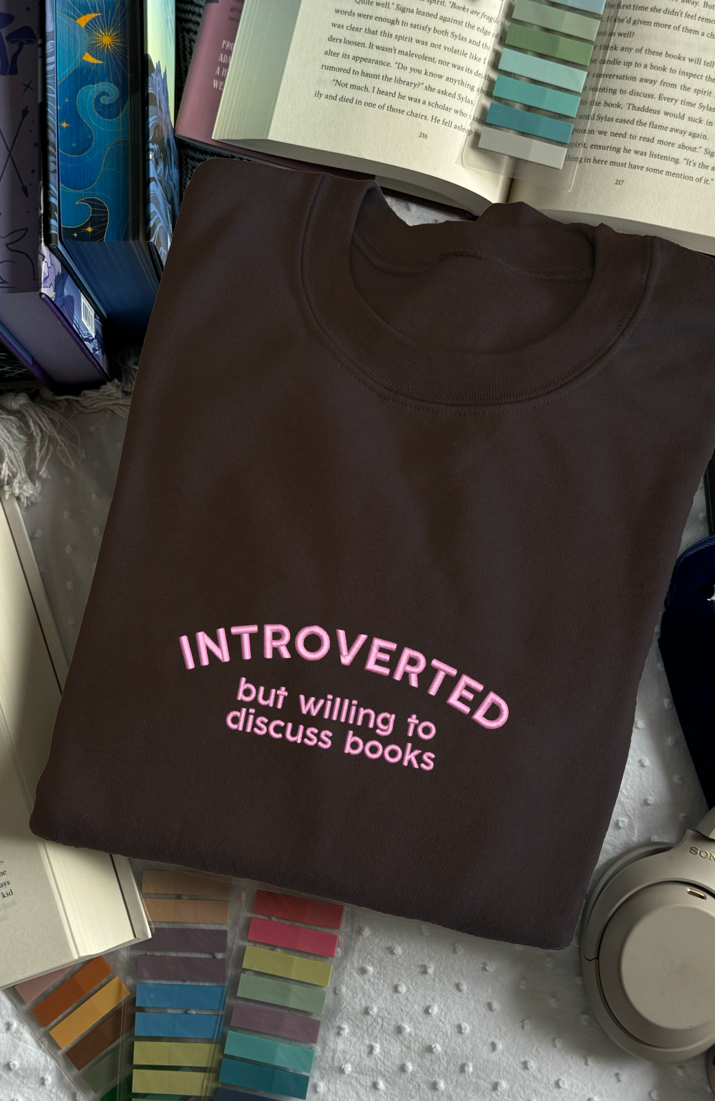 Introverted but willing to discuss books Sweatshirt | HF 27
