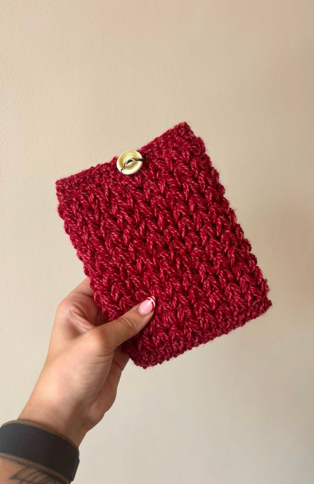 Strawberry Kisses Kindle Sleeve
